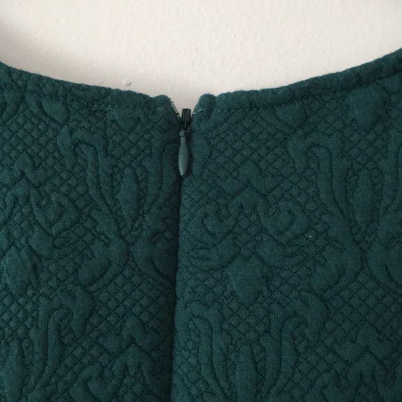 ✨2/$25!✨ Green Pleated Dress - Picture 7 of 8